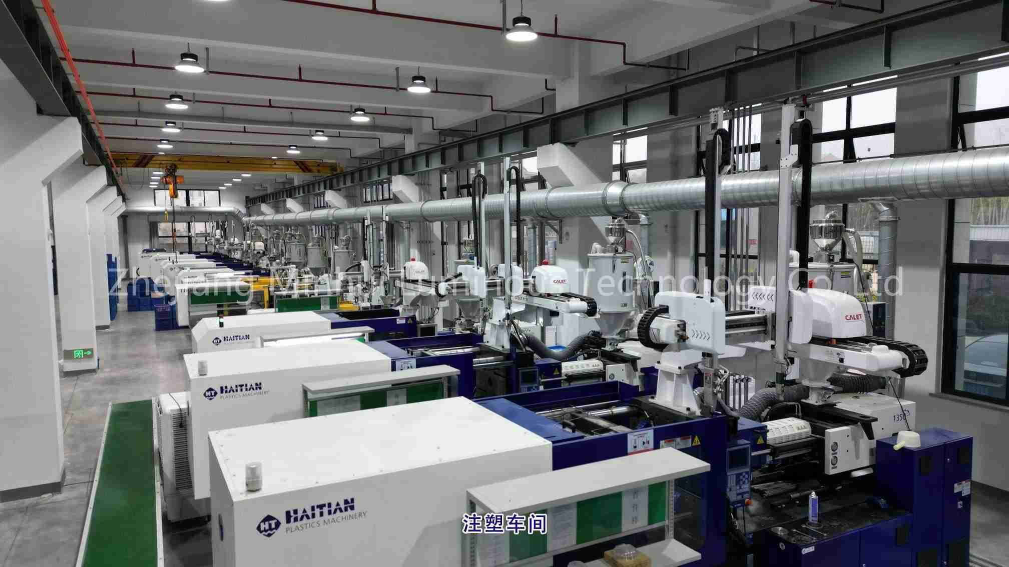 minhui luminous injection molding workshop photoluminescent factory